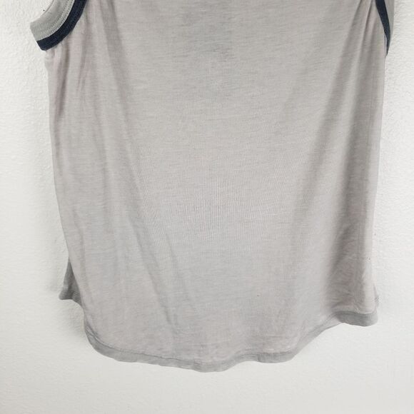 Chaser NWT Women's Simple Basic Doubled Hemmed Grey Tank Top Size Medium - Picture 4 of 8